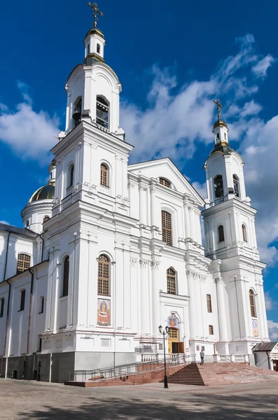 Heilige veronderstelling kathedraal, vitebsk, Wit-Rusland — Stockfoto