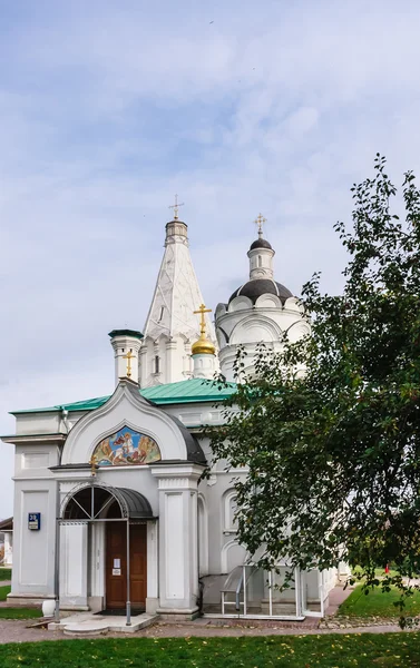 Church of St. George with a belfry and Ascension. Preserve Museu — Stock Photo, Image