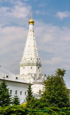 St Zosima ve Solovki Savvatiy onuruna tapınak. Kutsal 