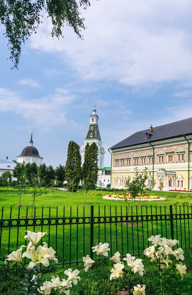 Kings  palaces. Carpenter and Caliche tower. Holy Trinity St. Sergius Lavra. Sergiev Posad — Stock Photo, Image