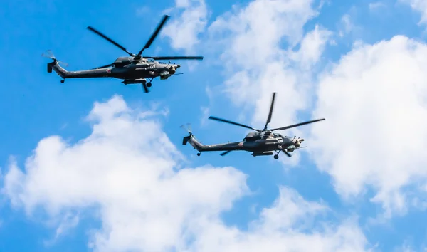 モスクワ, ロシア連邦 - 2016 年 5 月 7 日: 2 Mi 28n (大混乱) 攻撃ヘリコプター — ストック写真