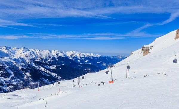 On the slopes of the ski resort of Meribel. France — Stock Photo, Image
