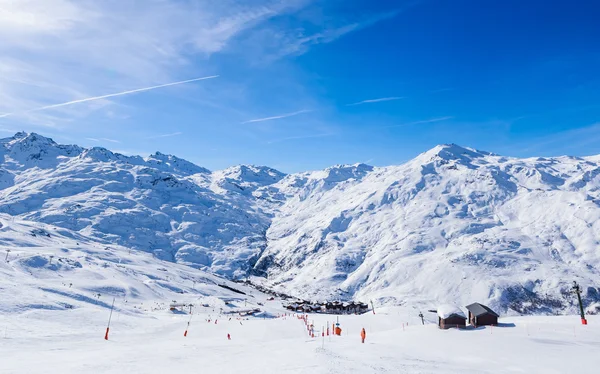 Widokiem na dolinę Val Thorens. Francja — Zdjęcie stockowe