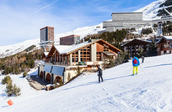 Estación de esquí Val Thorens. Pueblo de Les Menuires. Francia —  Fotos de Stock