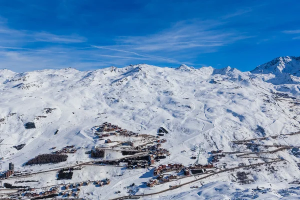 Ski Resort Val Thorens. Dorpen van Les Menuires en val Thoren — Stockfoto