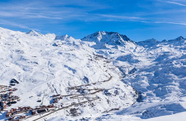 Skigebiet Val Dorens. Dörfer les menuires und val thoren — Stockfoto