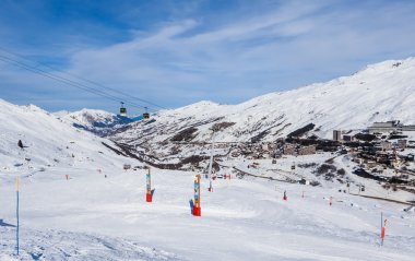 Valley Val Thorens.Ski resort Val Thorens eteklerinde.