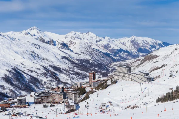 Estación de esquí Val Thorens. Pueblo de Les Menuires. Francia —  Fotos de Stock