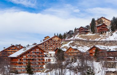 Chalet Meribel vadi yamaçlarında. Ski Resort Meribel 