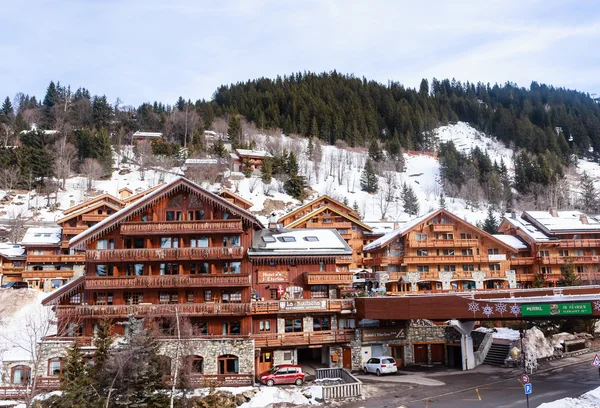 Chalet på sluttningarna av dalen Meribel. Ski Resort Meribel — Stockfoto