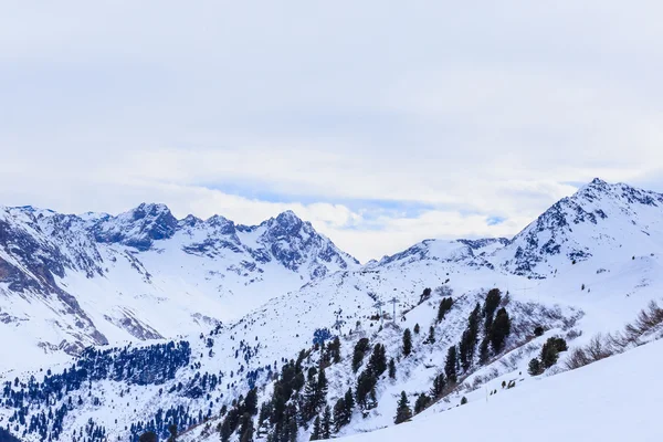 Auf den Pisten des Skigebiets Meribel. Frankreich — Stockfoto