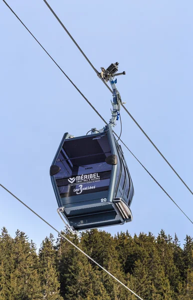 Kabina lanovky lyžařského střediska Meribel, Francie — Stock fotografie