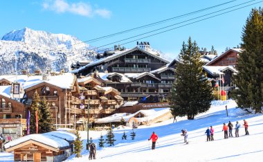 Kışın kayak Resort Courchevel 1850 m. Fransa