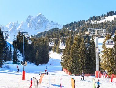 Kışın kayak Resort Courchevel 1850 m. Fransa