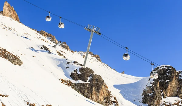 Hytter tovbane skisportssted i Meribel, Frankrig - Stock-foto