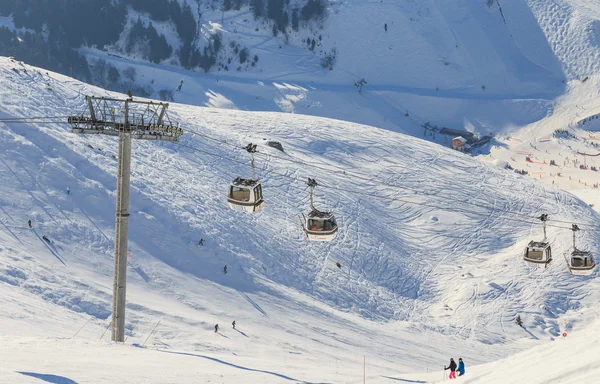 Stugor linbanan skidorten Meribel, Frankrike — Stockfoto