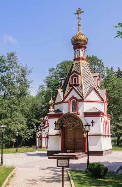 Kapelle Und Glockenturm Die Heilige Davidquelle Dorf Talezh Region Moskau — Stockfoto