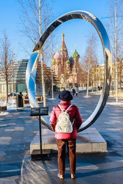 Skulptur Stil Der Öffentlichen Kunst Endless Curve Naturlandschaftspark Zarjadje Moskau — Stockfoto