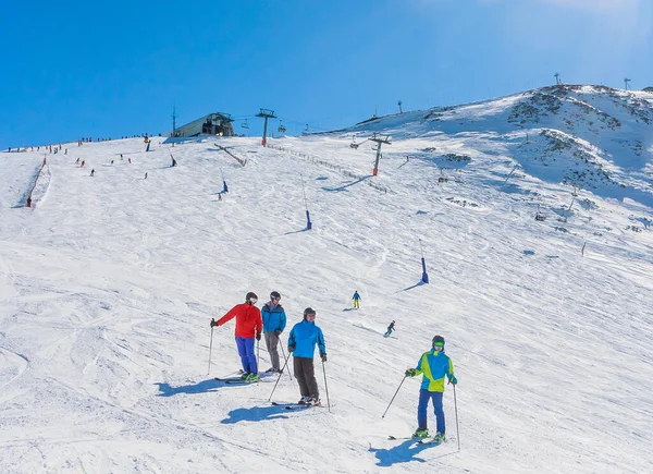 Skidorten Grandvallira Utsikt Över Pyrenéerna Vila Med Hela Familjen Och — Stockfoto