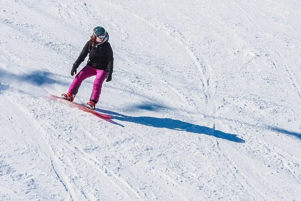 Snowboarder Sur Les Pistes Station Ski Grandvallira Les Pyrénées Andorre — Photo