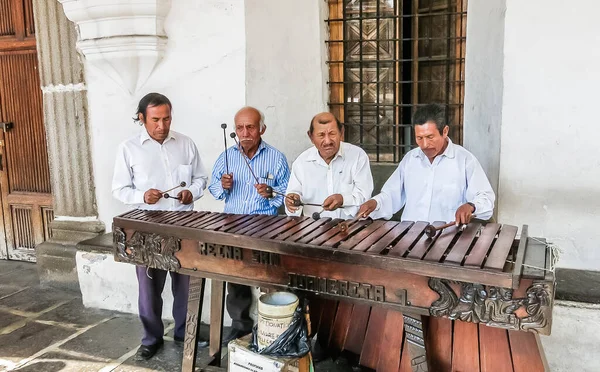 Muzycy Tradycyjni Antigua City Gwatemala Ameryka Środkowa — Zdjęcie stockowe