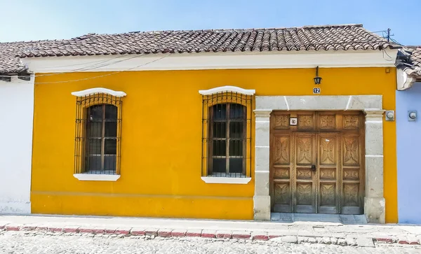 Gata Med Färgglada Hus Den Historiska Staden Antigua Unescos Världsarv — Stockfoto