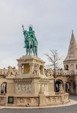 Aziz Stephanthe Anıtı. Tarihi Buda Kalesi bölgesi UNESCO, Fisherman 's Bastion, Neoromanesque tarafından Dünya Mirası olarak listelendi. Macaristan, Budapeşte 