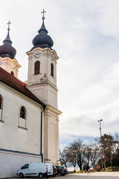 Tihany Dorf Ufer Des Plattensees Tihany Halbinsel Ungarn Barockkirche Aus — Stockfoto