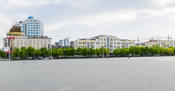 Square Abubukar Kadyrov City Center Building Chechen Republicjudicial Department Office — Stock Photo, Image