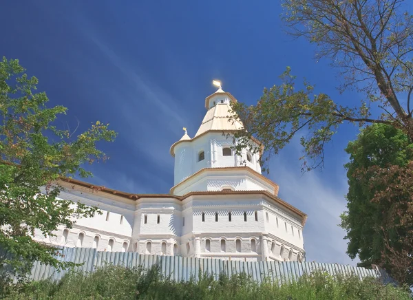 Getsemane toren. grote kloosters van Rusland. nieuwe Jeruzalem mon — Stockfoto