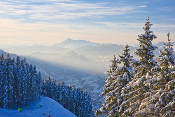 Paisagem montesa. Schladming. Áustria — Fotografia de Stock