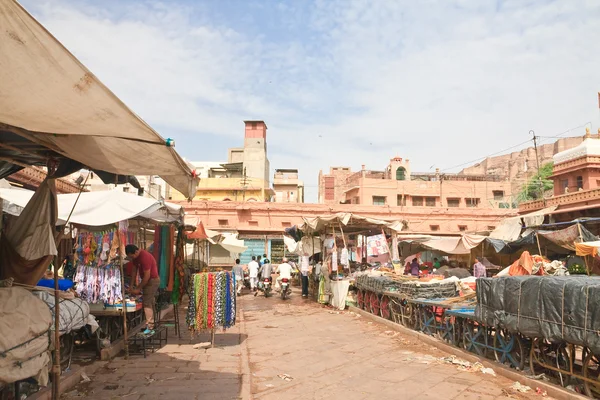 Shopping arcade in the city of Jodhpur. Rajasthan, India — Stock Photo, Image