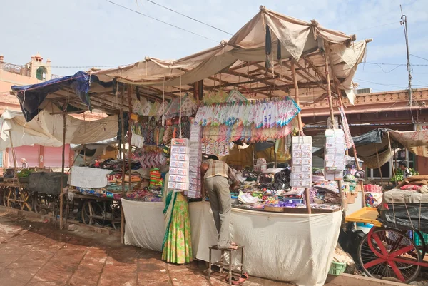 Shoppinggalleria i staden Jodhpur. Rajasthan, Indien — Stockfoto