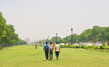 Yol için belgili tanımlık Hindistan kapı. Yeni Delhi