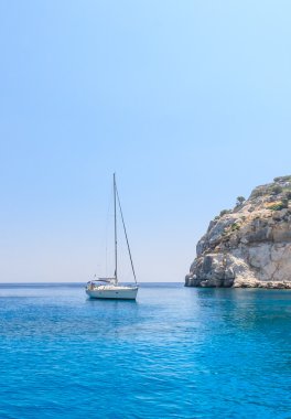 Mavi deniz yat. Rodos Adası. Yunanistan