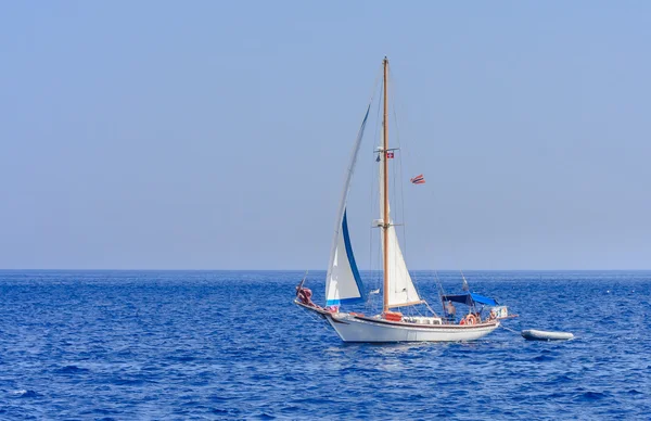 Yat. Deniz manzarası. Yunanistan — Stok fotoğraf