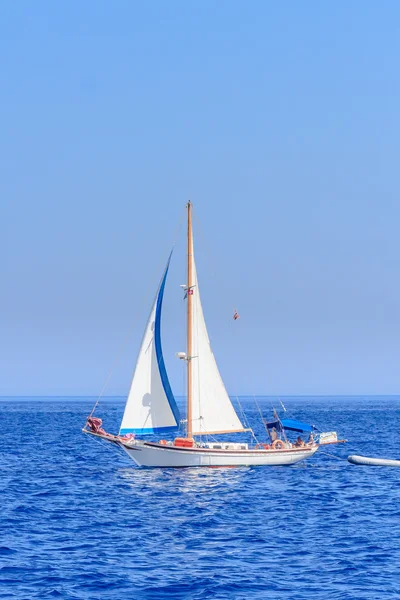 Yacht. Seascape. Görögország — Stock Fotó