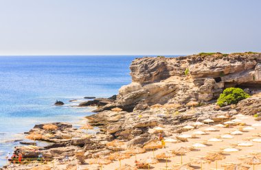 Denizde tatil. Bay Kalithea Rodos Adası. Yunanistan