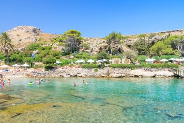 Termal kaynaklar Kallithea (Terme Kalithea) içinde Plaj. Rodos Adası. Yunanistan