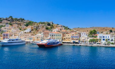 Symi Adası - Ano Symi başkenti. Yunanistan