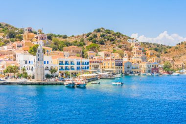 Symi Adası - Ano Symi başkenti. Yunanistan