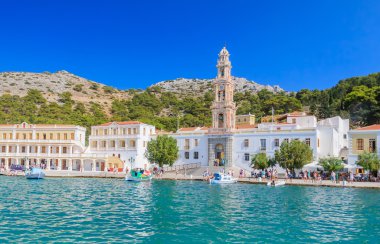 Manastır panormitis. Symi Adası. Yunanistan