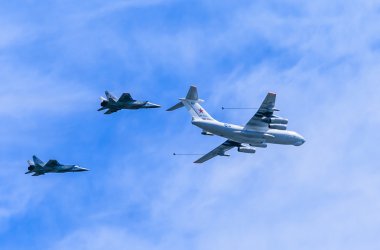 Moskova/Rusya - 9 Mayıs: Il-78 (Midas) Hava tanker gösterir 