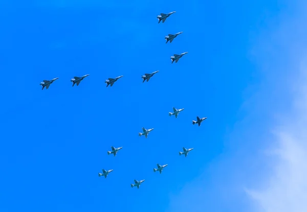 Číslo 70 od 7 Mig-29 a 8 Su-25 — Stock fotografie