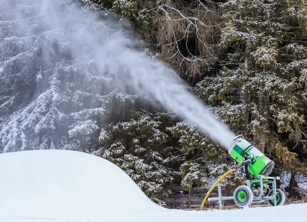 Snow gun. Ski resort of Selva di Val Gardena, Italy — Zdjęcie stockowe