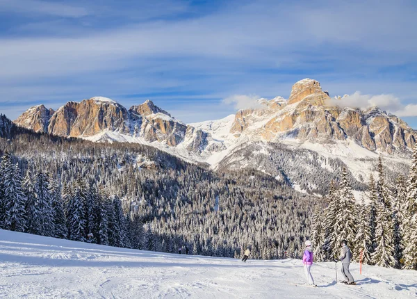 Skiën, Ski-oord van Selva di Val Gardena, Italië — Stockfoto