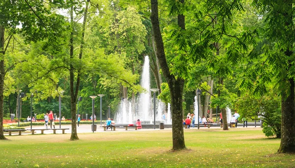 Musical fountain in a park in Druskininkai, Lithuania — Stock Photo, Image
