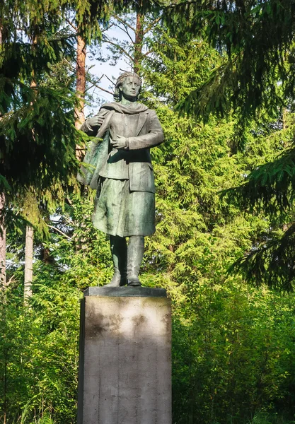 Памятник Марит Мельникайте. Парк Грутас. Литва — стоковое фото