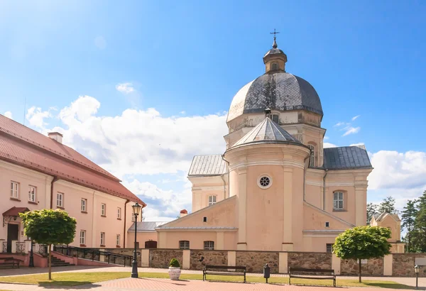 Katholieke kerk van de Heilige Drievuldigheid. Liskiava. Litouwen — Stockfoto