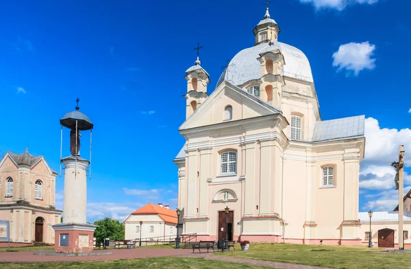 Katolska kyrkan av den heliga treenigheten. Liskiava. Litauen — Stockfoto